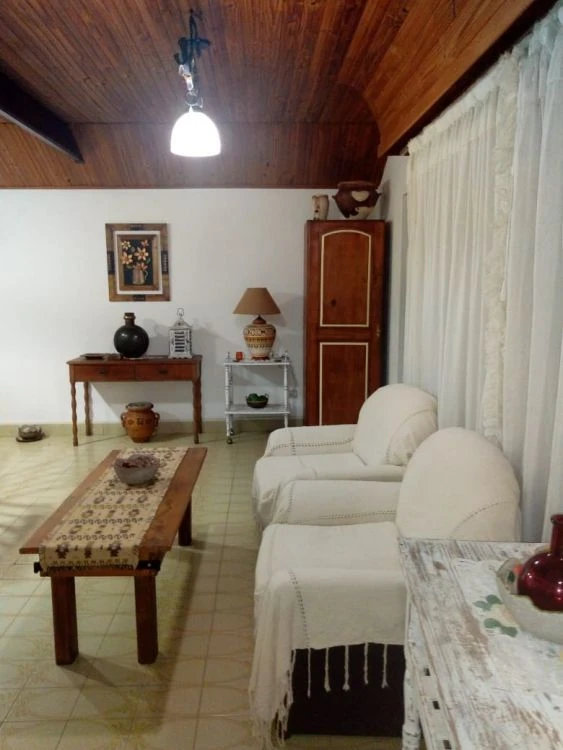 4 Ambientes - Muy Amplia - Venga a Disfrutar sus Vacaciones con Nosotros !!! - Pleno centro - a 2 cuadras de la playa - Casa/Chalet en Mar de Ajó