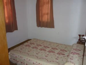 3 Ambientes en Muy Buena Ubicacion - Garage Cubierto - Zona Tranquila - A 2 cuadras del mar - a 1 cuadra del centro - Casa/Chalet en Santa Teresita