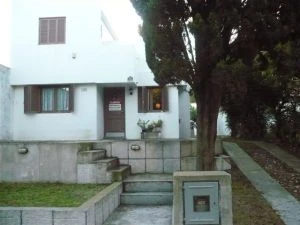 2 Ambientes en 2 Plantas - Entrada para Auto - A 3 cuadras de la playa - Casa/Chalet en La Lucila del Mar
