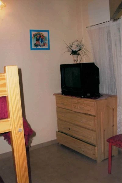 3 Ambientes - Entrada de Auto - Excelente Lugar para Descansar - A 6 cuadras de la playa - pleno centro - Casa/Chalet en Aguas Verdes