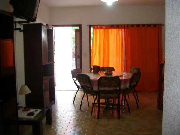 4 Ambientes con Cochera - Zona Residencial Arbolada - A 4 cuadras del mar - Dúplex/Tríplex en San Bernardo