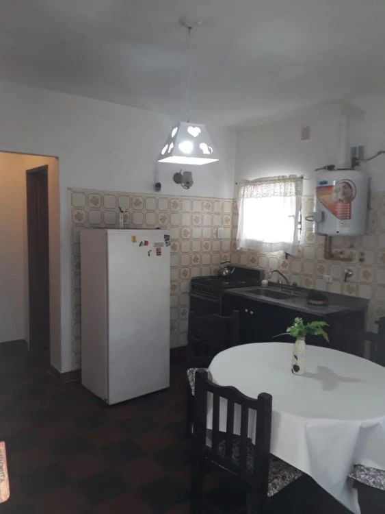 2 Ambientes con Entrada para Auto - A 6 cuadras del mar - A 4 cuadras de Av. San Bernardo - Casa/Chalet en San Bernardo