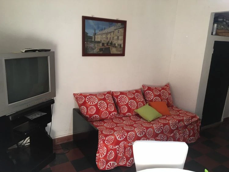 2 Ambientes con Entrada para Auto - A 6 cuadras del mar - A 4 cuadras de Av. San Bernardo - Casa/Chalet en San Bernardo