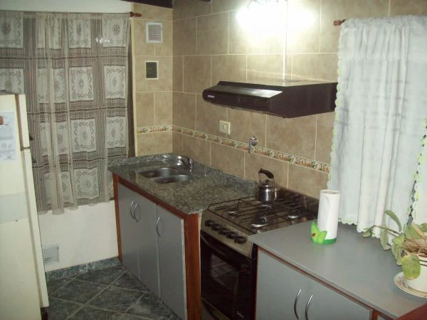 3 Ambientes con Entrada de Auto - A 6 cuadras del mar - a 1 cuadra de San Bernardo - Casa/Chalet en Mar de Ajó
