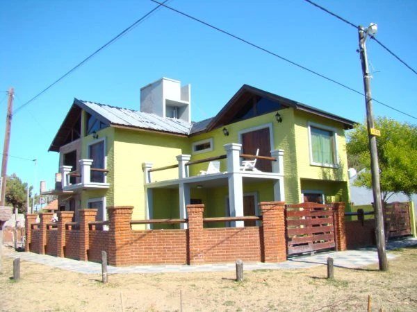 5 Ambientes - Balcon con Terraza - Cochera para 2 Autos - Vista al Mar - A ½ cuadra del mar - Casa/Chalet en Nueva Atlantis