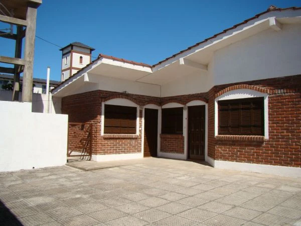 Chalet para 4 personas - A 1/2 cuadra del mar. - Casa/Chalet en La Lucila del Mar