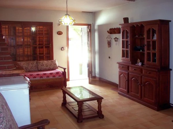 4 Ambientes - Entrada para Auto - A 3 cuadras del mar - a 2 cuadras del centro - Dúplex/Tríplex en La Lucila del Mar