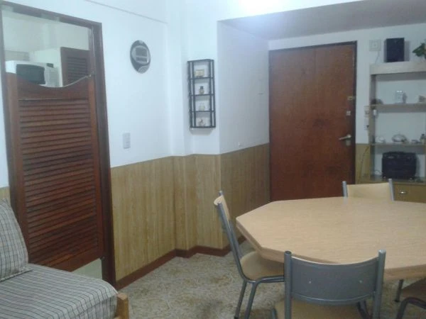 2 Ambientes en 1er Piso - Con cochera Individual Techada - Zona Residencial - A 4 cuadras del mar - 3 cuadras de Chiozza - a 5 cuadras de Av. San Bernardo - Departamento en San Bernardo