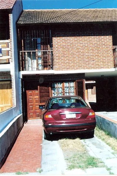 5 Ambientes en Zona Residencial en Playa Grande - Entrada para Auto con Reja - A 3 cuadras de la Playa - a 3 cuadras del Southeast Hotel - Dúplex/Tríplex en San Bernardo