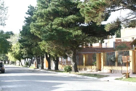 Complejo Puerta de Hierro - Totalmente Equipado - Estacionamiento Techado - A 150 metros del mar - a 7 cuadras del centro - Vigilancia privada - Departamento en Mar de Ajó