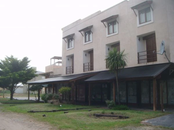 Complejo Majeba - 3 Ambientes - Estacionamiento dentro del Predio - Consulte Promociónes Especiales - A ½ cuadra del mar - a ½ cuadra de la principal - Departamento en Aguas Verdes