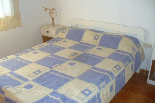 4 Ambientes en Planta Alta - Excelente Ubicacion - Espacio para Auto - A 2 cuadras del mar - Departamento en Las Toninas