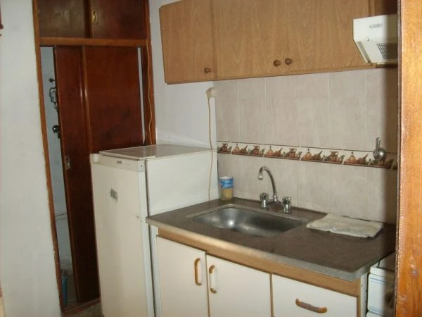 3 Ambientes en Planta Alta a la Calle - Estacionamiento en Terreno Lindero - Zona Tranquila - A 10 cuadras del mar - a 6 cuadras de Av. San Bernardo zona tranquila - Departamento en San Bernardo