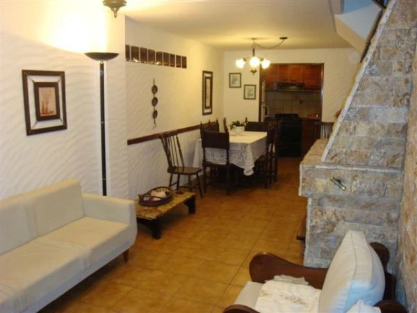 5 Ambientes  con Garage Cubierto - Muy Amplia - A 3 cuadras del mar - a 1½ de Av. San Bernardo - Casa/Chalet en San Bernardo