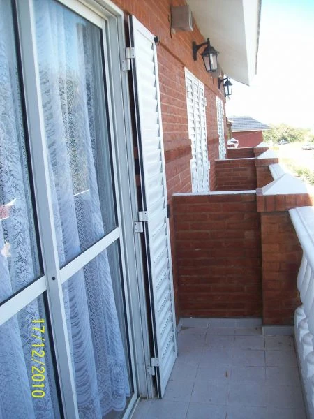 3 Ambientes con Balcon al Frente - Cochera Descubierta al Frente - A 1 cuadra del mar - a 1 cuadra del centro - Dúplex/Tríplex en Aguas Verdes