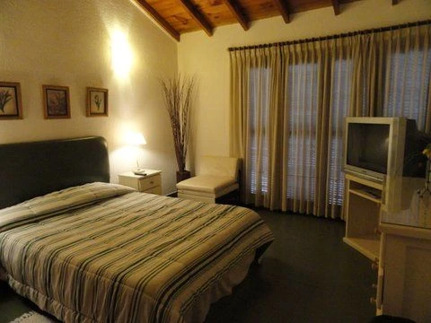 4 Ambientes con Garage Cubierto - Todo en Excelente Estado - A 2½ cuadras de la playa - a ½ cuadra de la peatonal - Dúplex/Tríplex en San Bernardo