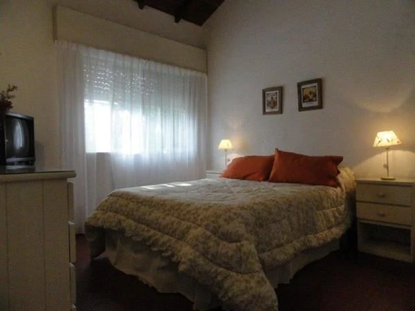 4 Ambientes con Amplia Cochera - A 3 cuadras de la playa - a 2 cuadra de la peatonal - a 1 cuadra de la Av. San Bernardo - Dúplex/Tríplex en San Bernardo