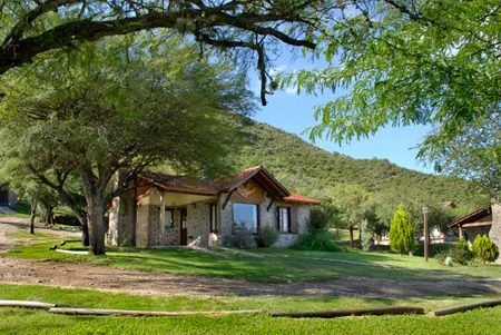 El Cardenal - Espectacular Vista a las Sierras Grandes - Proximas al Pueblo, Villa Gral. Belgrano - Cabaña en Córdoba