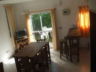 3 Ambientes en 2 Plantas - Excelente y Confortable - Totalmente Amueblado - ubicado a 2 cuadras del mar - Dúplex/Tríplex en Valeria del Mar