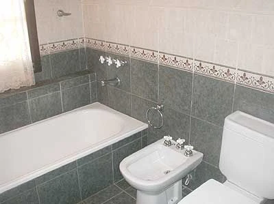 Excelente Casa de Categoría - Ubicada en el centro de Valeria y a 3 cuadras del mar - Casa/Chalet en Valeria del Mar