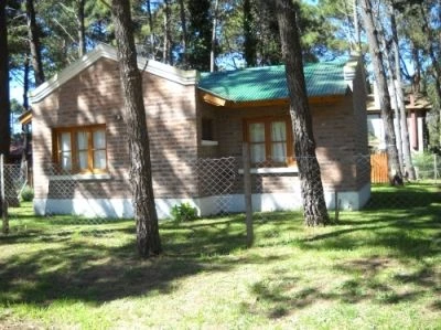 Chalet Para 6 Personas - Confortable y Espacioso - Ubicado en pleno centro y a 5 cuadras del mar - Casa/Chalet en Valeria del Mar