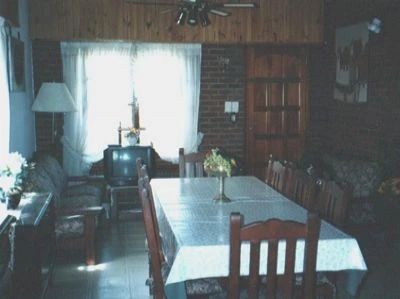 Chalet Para 8 Personas - Confortable y espacioso - Ubicado en pleno centro y a 1 cuadra del mar - Casa/Chalet en Ostende