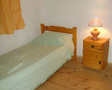 Capacidad para 6 personas - Confortable y Tranquilo - Totalmente amueblado y a 3 cuadras del mar - Dúplex/Tríplex en Santa Clara del Mar