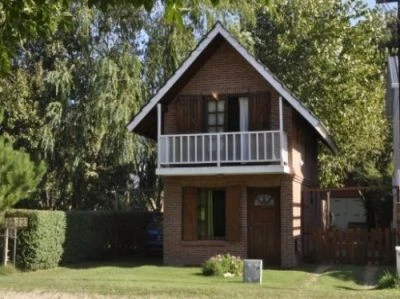 Amplio Chalet Para 6 Personas - Ubicado en pleno centro y a 3 cuadras del mar - Casa/Chalet en Ostende