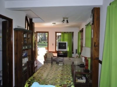 Amplio Chalet Para 6 Personas - Ubicado en pleno centro y a 3 cuadras del mar - Casa/Chalet en Ostende