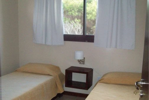Capacidad para 6 Personas - A Estrenar - Ubicada a 20mts del mar y a 4 cuadras del centro comercial - Cabaña en Valeria del Mar