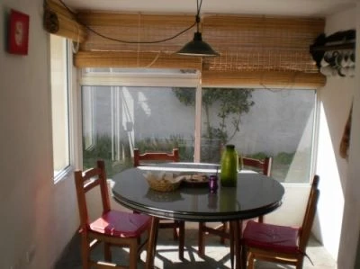 Espacioso Chalet, Capacitado para 5 Personas - Totalmente amueblado y ubicado a una cuadra del mar - Casa/Chalet en Ostende
