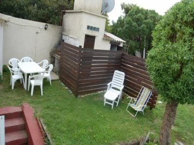 Espacioso Chalet, Capacitado para 5 Personas - Totalmente amueblado y ubicado a una cuadra del mar - Casa/Chalet en Ostende