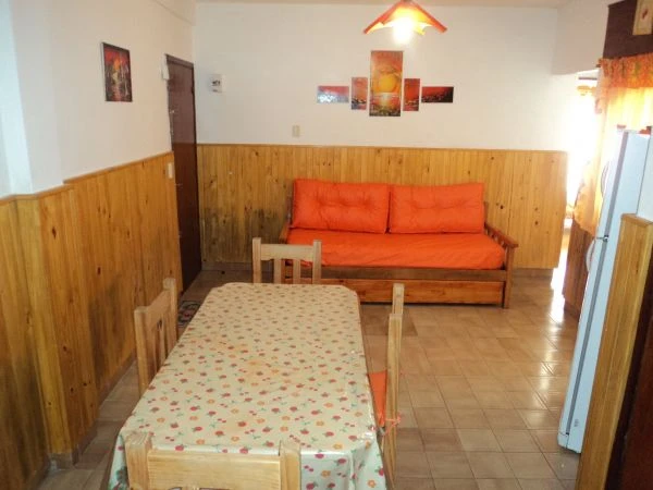 2 Ambientes con Balcon a la Calle - A 2 cuadras del mar - Departamento en San Bernardo