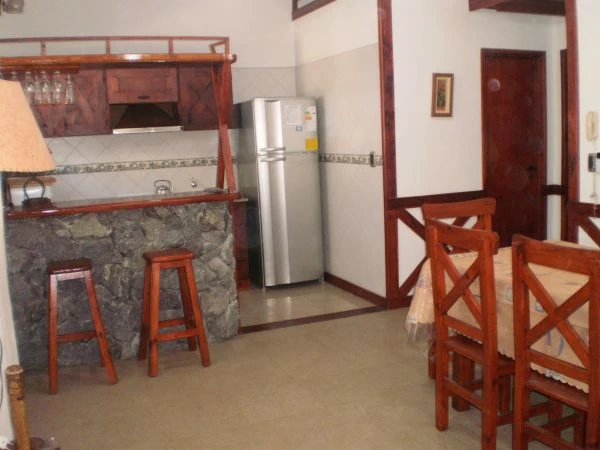 4 Ambientes - Equipamiento de Categoria - Atendido por sus Dueños - A 2 cuadras del mar - a 8 cuadras del centro comercial - Casa/Chalet en Mar de Ajó