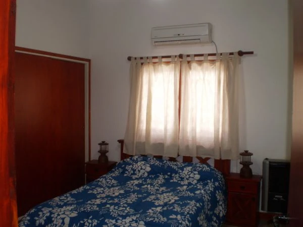 4 Ambientes - Equipamiento de Categoria - Atendido por sus Dueños - A 2 cuadras del mar - a 8 cuadras del centro comercial - Casa/Chalet en Mar de Ajó