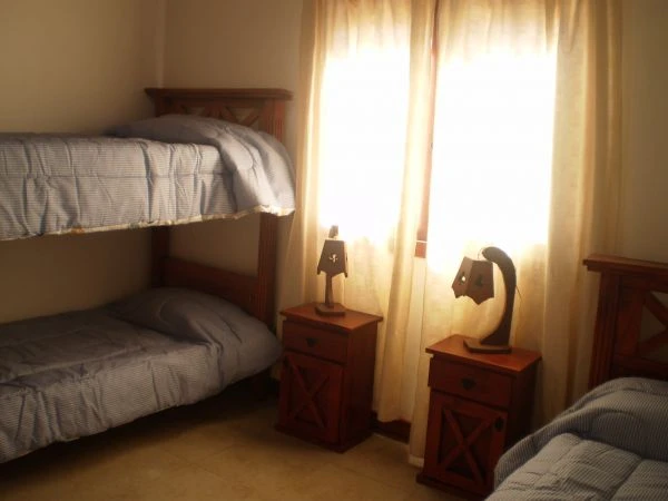 4 Ambientes - Equipamiento de Categoria - Atendido por sus Dueños - A 2 cuadras del mar - a 8 cuadras del centro comercial - Casa/Chalet en Mar de Ajó