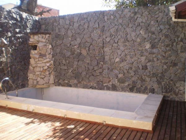 4 Ambientes - Equipamiento de Categoria - Atendido por sus Dueños - A 2 cuadras del mar - a 8 cuadras del centro comercial - Casa/Chalet en Mar de Ajó