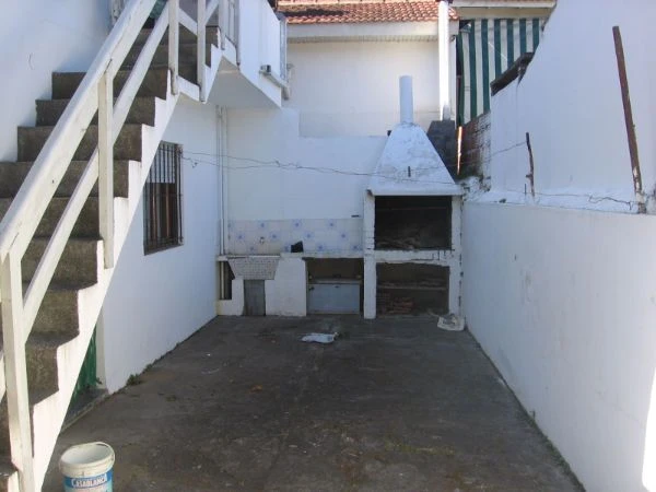 3 Ambientes en Planta Baja - Entrada para Auto -  - Departamento en San Bernardo