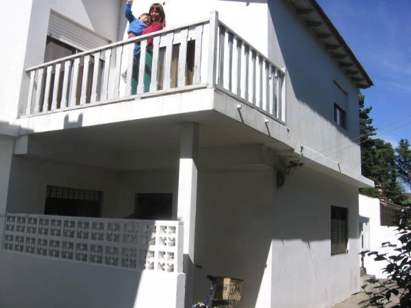 3 Ambientes en Planta Alta - Entrada para Auto -  - Departamento en San Bernardo