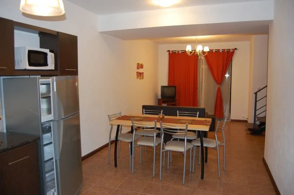 3 Ambientes con Cochera Cubierta - A 1 cuadra de la playa - a 5 cuadras del centro - a 2 cuadras del muelle - Dúplex/Tríplex en Mar de Ajó