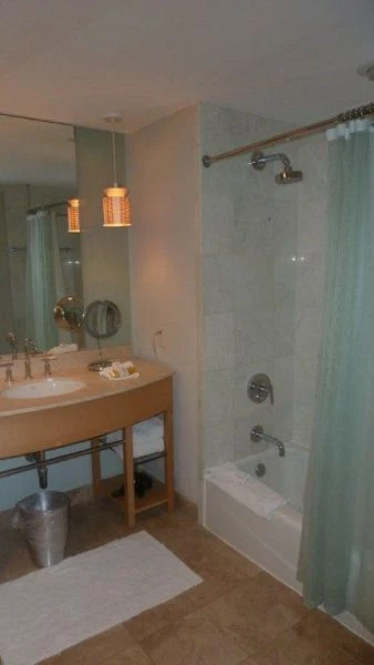 Apartamento en 8vo Piso - Sobre la Playa - Vista al Mar - Estacionamiento (Opcional) - Marenas Resort - Miami Beach - Florida - Departamento en Estados Unidos