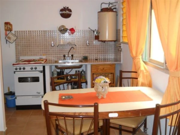2 Ambientes con Balcon a la Calle - Edificio Mar II - Zona Centrica y Tranquila. - A ½ cuadra del muelle - A 1½ cuadra de la peatonal - A 1 cuadra de la Plaza SARMIENTO y su feria - Departamento en San Clemente