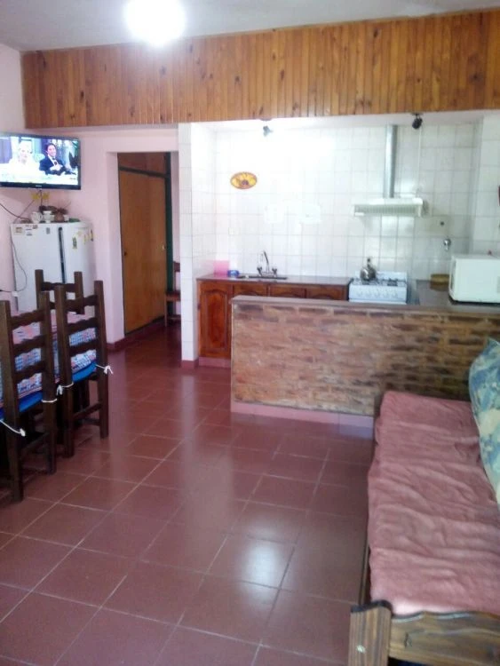 3 Ambientes con Cochera - A 5 cuadras del centro - a 6 cuadras de la playa - Departamento en San Clemente
