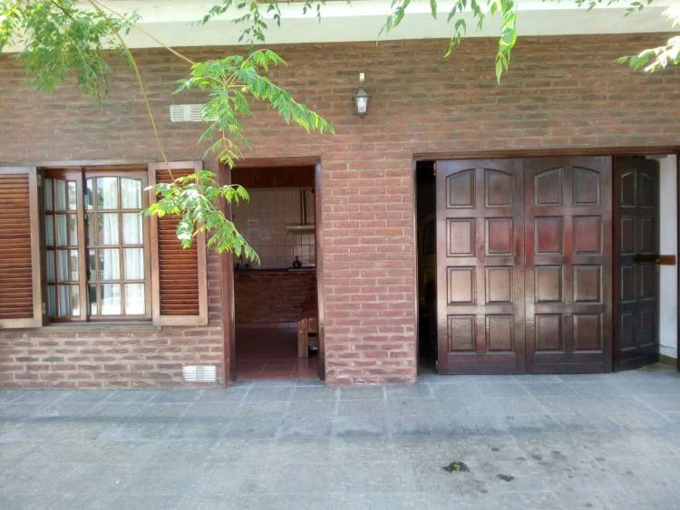 3 Ambientes con Cochera - A 5 cuadras del centro - a 6 cuadras de la playa - Departamento en San Clemente