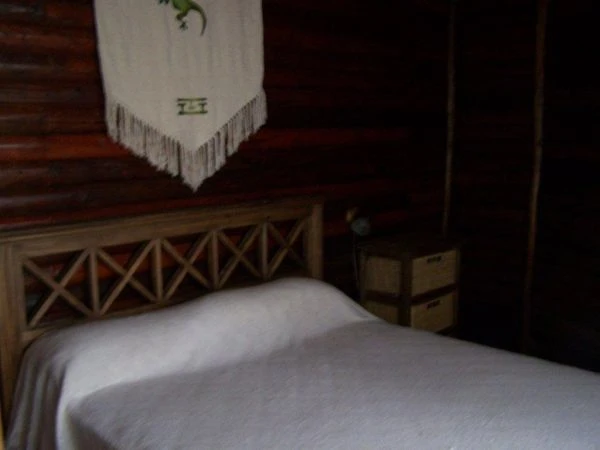 Aldea Lemu - Para Quienes Buscan Descanso y Contacto Pleno con la Naturaleza - El Pinar - a 2 cuadras del paso de servidumbre - a 7 cuadras del centro comercial - Cabaña en La Lucila del Mar