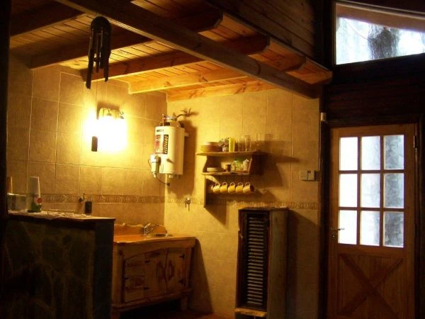 Aldea Lemu - Para Quienes Buscan Descanso y Contacto Pleno con la Naturaleza - El Pinar - a 2 cuadras del paso de servidumbre - a 7 cuadras del centro comercial - Cabaña en La Lucila del Mar