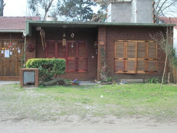 3 Ambientes - Barrio Parque Golf - a 10 cuadras del mar centrico - Casa/Chalet en Santa Teresita