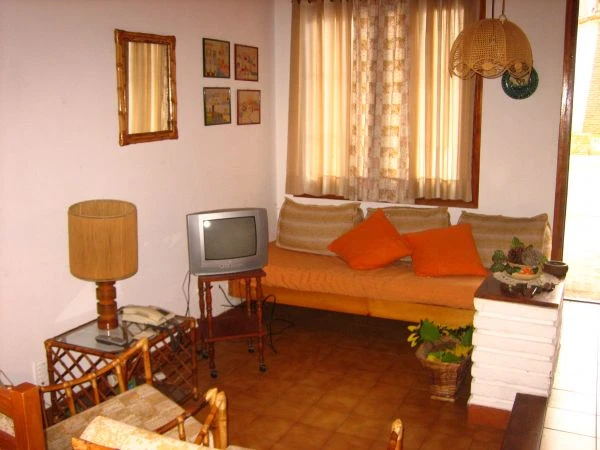 3 Ambientes - Zona Residencial - Entrada de Auto - A 4 cuadras del mar - Dúplex/Tríplex en San Bernardo