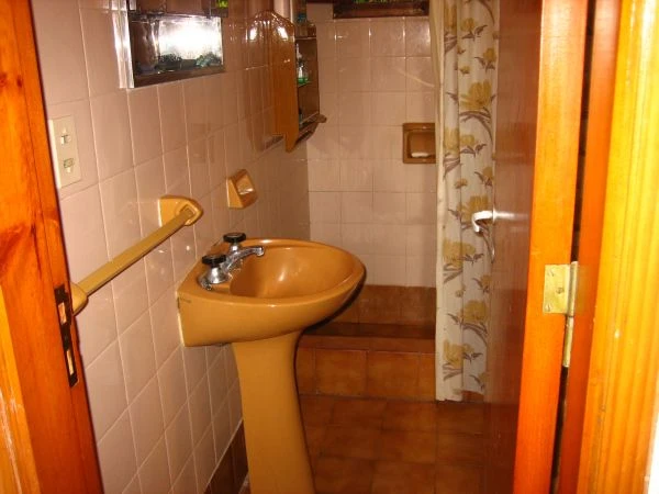 3 Ambientes - Zona Residencial - Entrada de Auto - A 4 cuadras del mar - Dúplex/Tríplex en San Bernardo