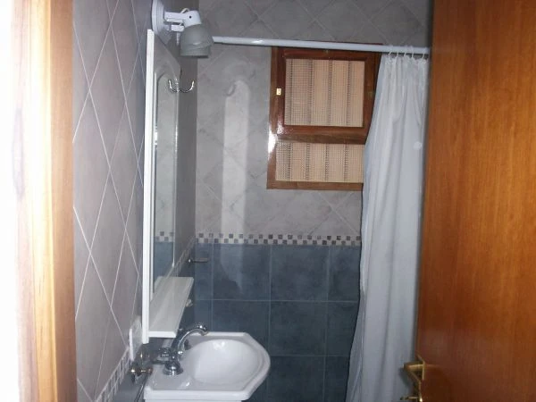 4 Ambientes en Inmejorable Ubicacion - Garage Techado - A 3 cuadras del mar - A 2 cuadras del centro comercial - Casa/Chalet en Costa del Este